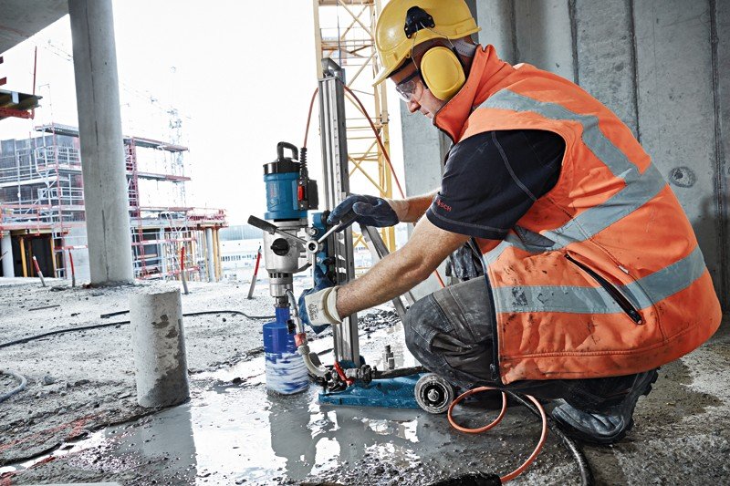 Bosch GDB 350 WE gręžimo mašina deimantinėms karūnoms