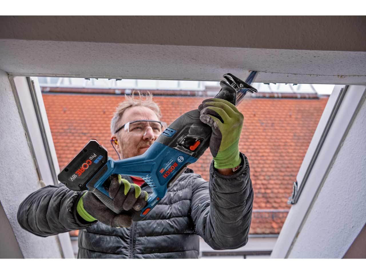Bosch GSA 18V-28 Solo Profesional baterinis tiesinis pjūklas