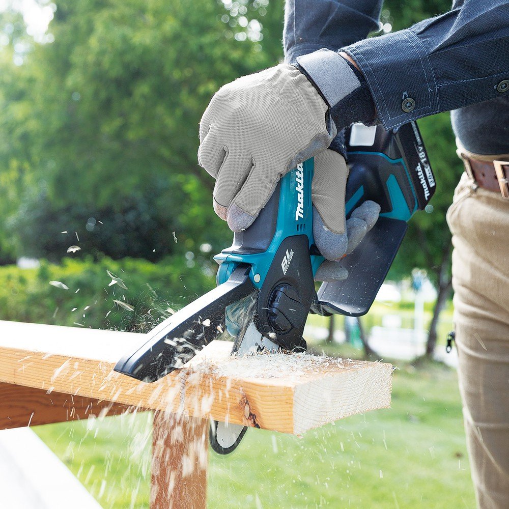 Makita DUC101Z baterinis grandininis pjūklas 18V 100 mm