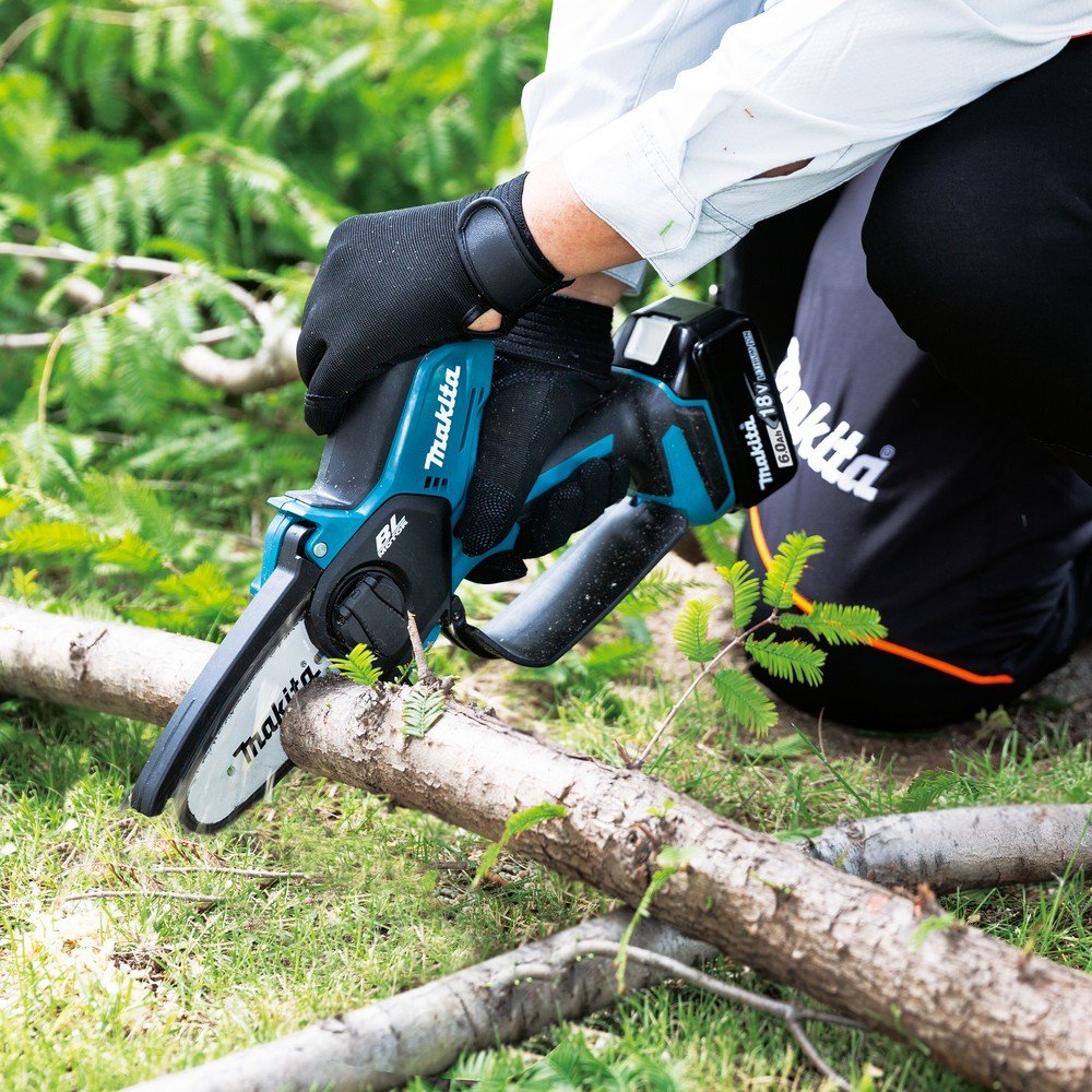 Makita DUC101Z baterinis grandininis pjūklas 18V 100 mm